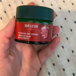 Weleda plumping day cream